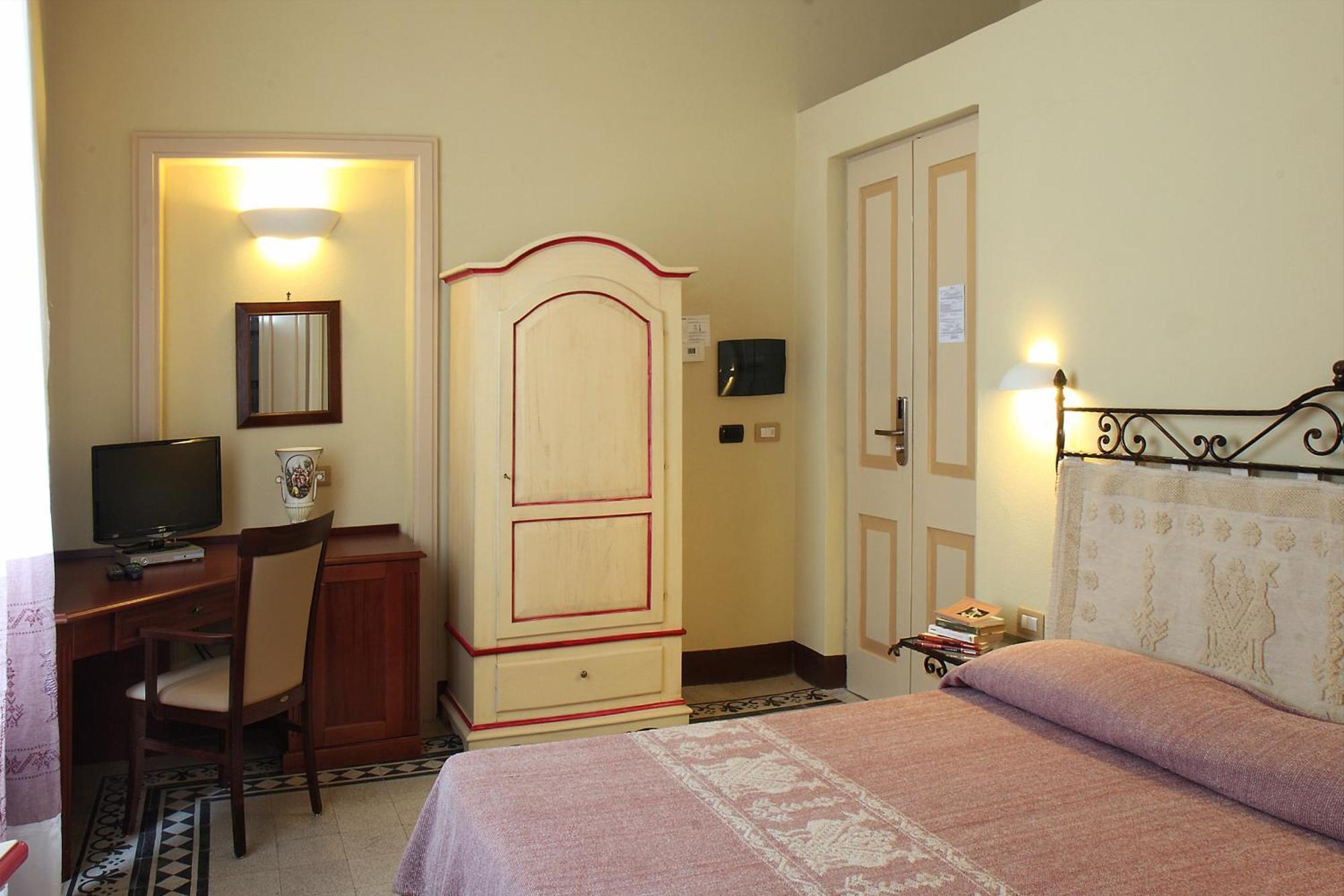 Hotel Villa Gli Asfodeli Tresnuraghes Room photo